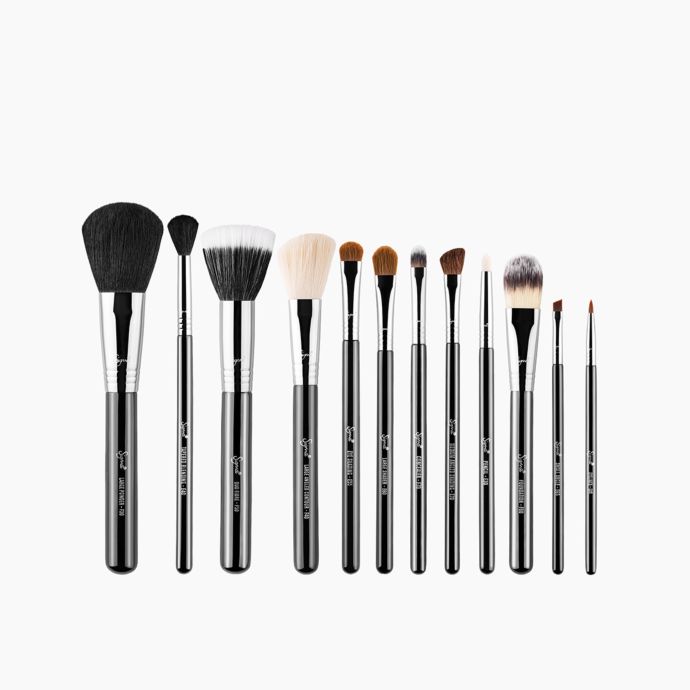 ESSENTIAL BRUSH KIT